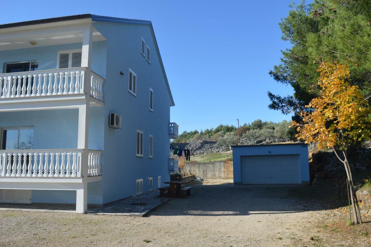 Apartments Charlie Krk Town Eksteriør bilde